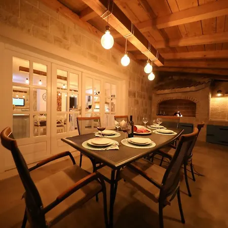 Mare Villa