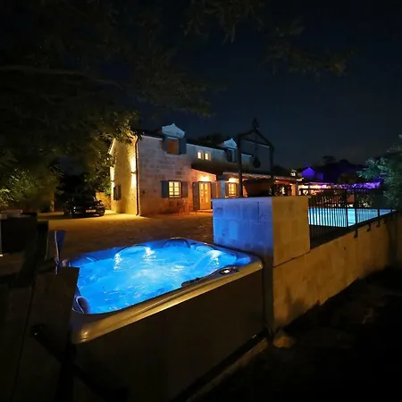 Mare Vila Sveti Petar (Zadar)