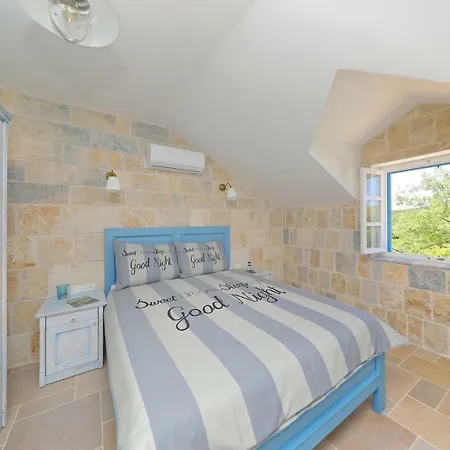 Mare Vila Sveti Petar (Zadar)