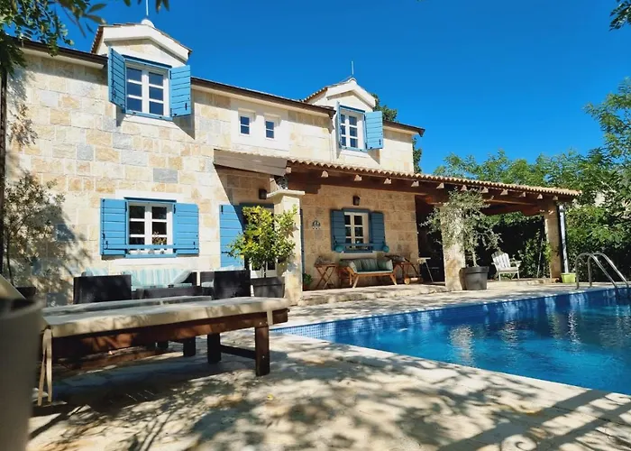 Mare Villa *